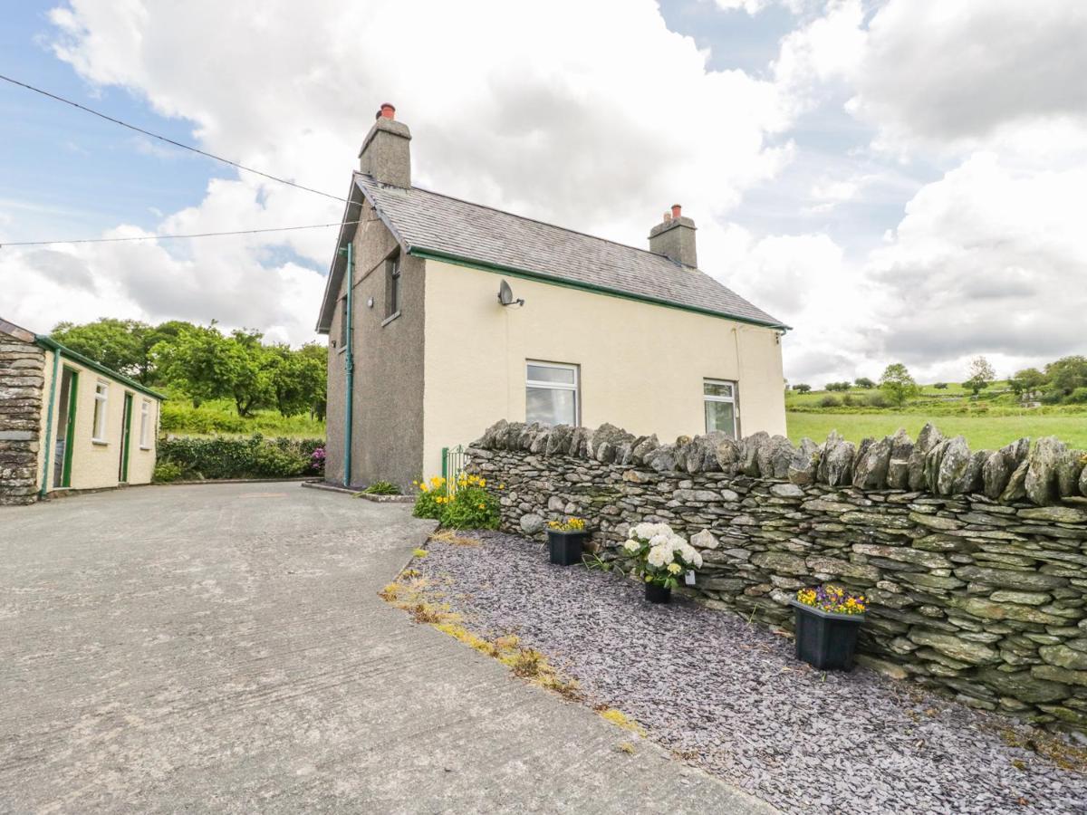 Villa Penrhyddion Ucha Capel Garmon Esterno foto