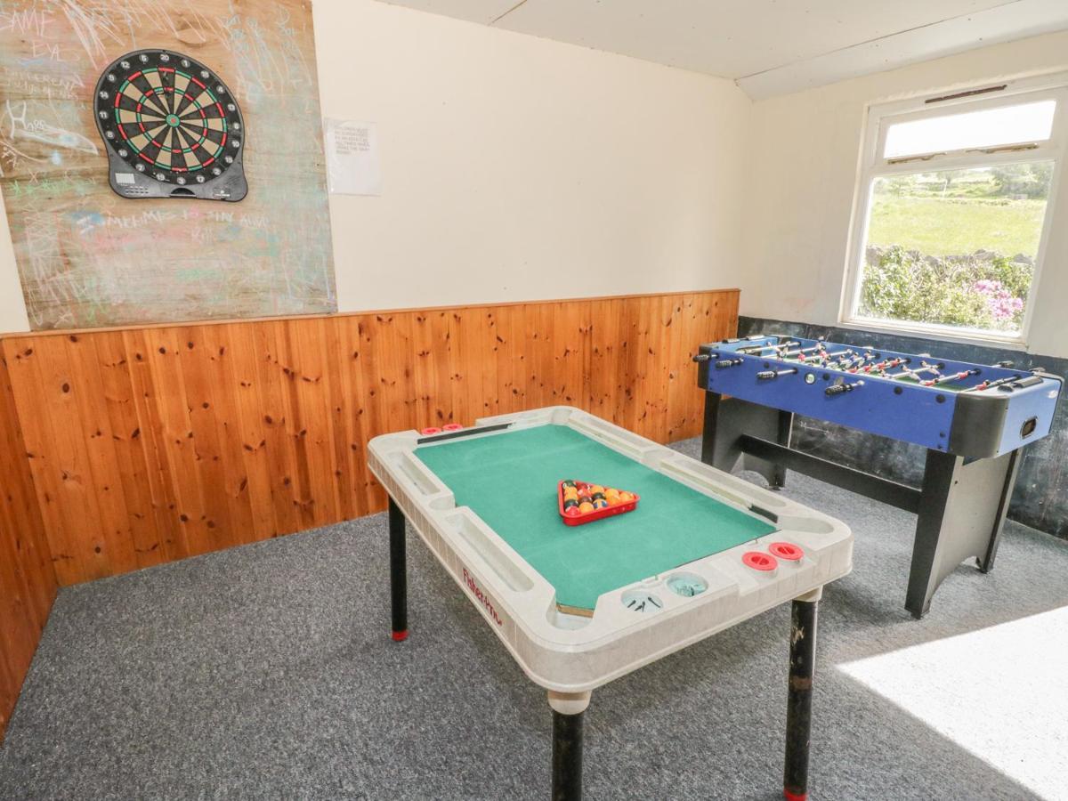 Villa Penrhyddion Ucha Capel Garmon Esterno foto