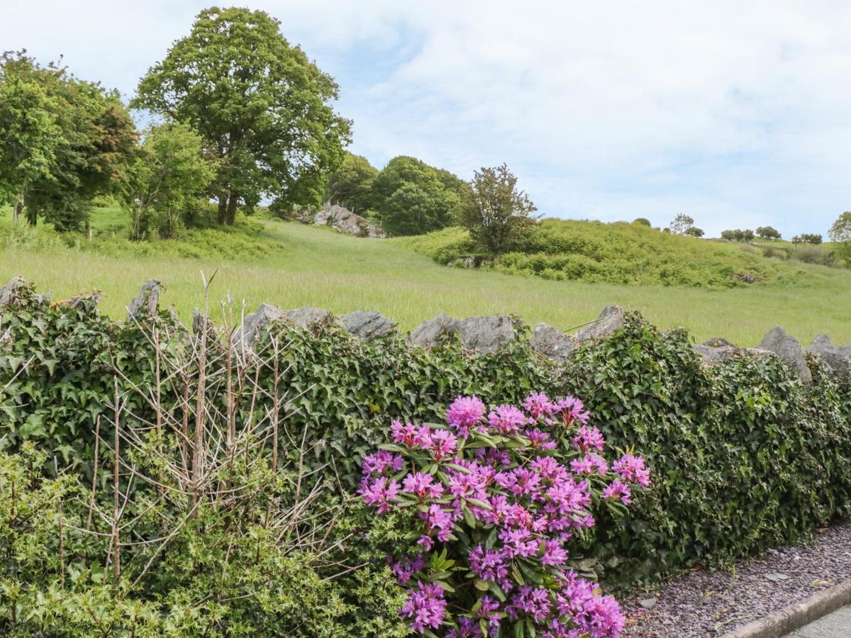Villa Penrhyddion Ucha Capel Garmon Esterno foto