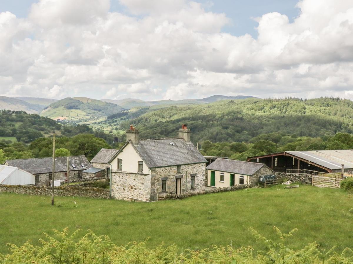 Villa Penrhyddion Ucha Capel Garmon Esterno foto